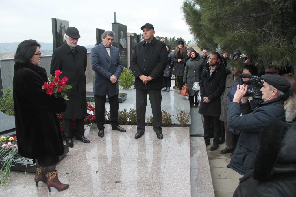 В Баку прошла траурная церемония, посвященная  80- летию  Народной артистки Дагестана и Азербайджана Эльзы Ибрагимовой.